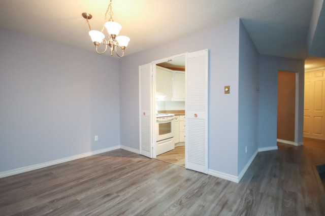 2 bedrooms 1 baths house For Sale By Owner in Ottawa Ontario