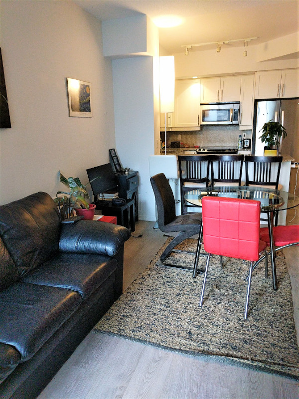 1 bedrooms 1 baths house For Sale By Owner in Toronto Ontario