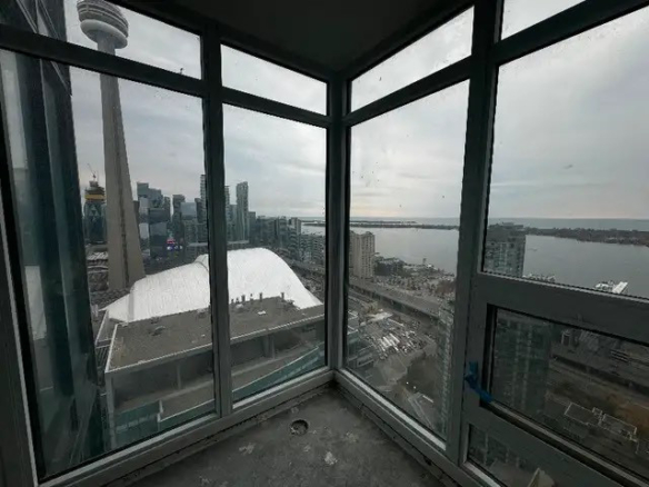 3 bedrooms 3 baths house For Sale By Owner in Toronto Ontario