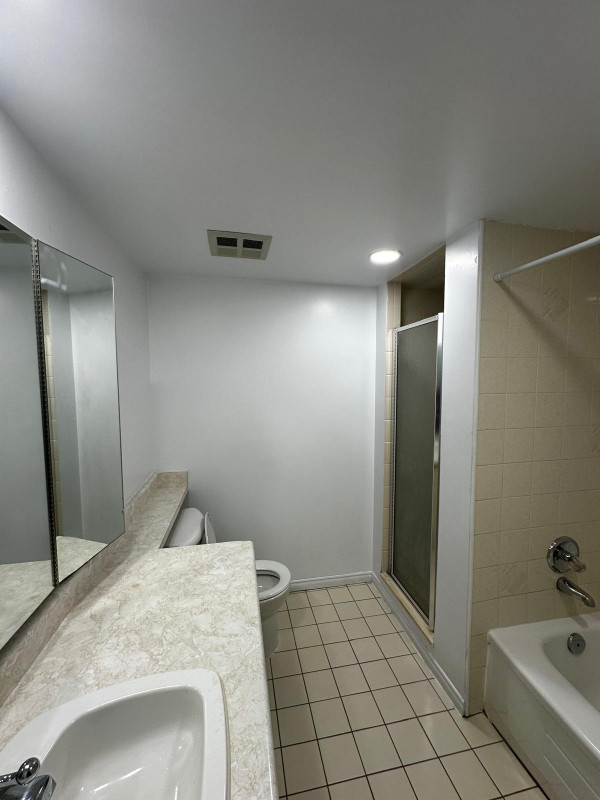 2 + Den bedrooms 2 baths house For Sale By Owner in Toronto Ontario