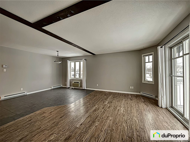 2 bedrooms 1 baths Condo For Sale By Owner in Gatineau Quebec