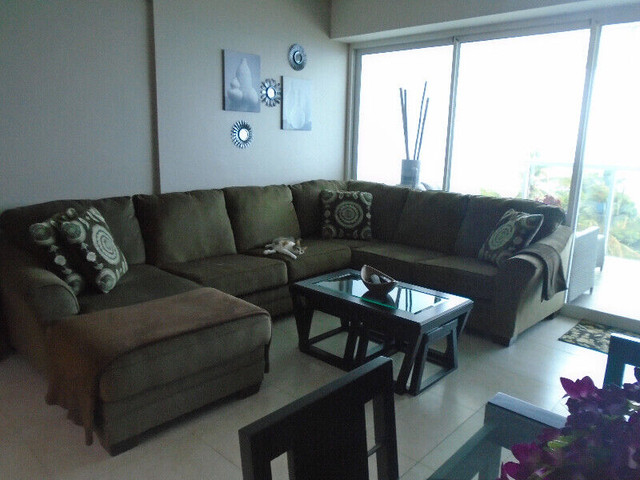 2 bedrooms 2 baths house For Sale By Owner in Ottawa Ontario