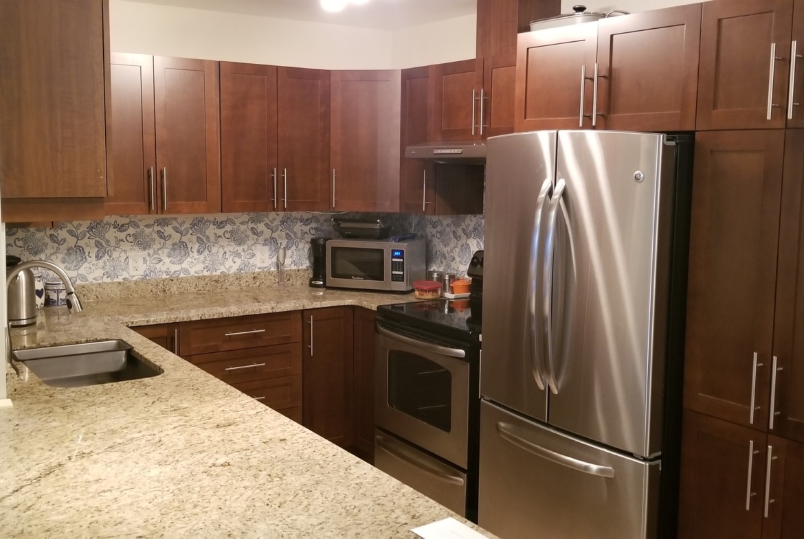 2 Bedrooms, 2 Bathrooms Château Cartier Golf Course Executive Condo for Sale