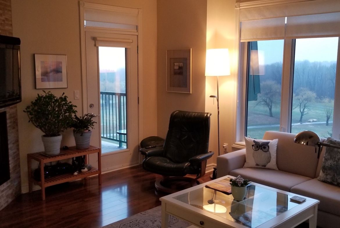 2 Bedrooms, 2 Bathrooms Château Cartier Golf Course Executive Condo for Sale