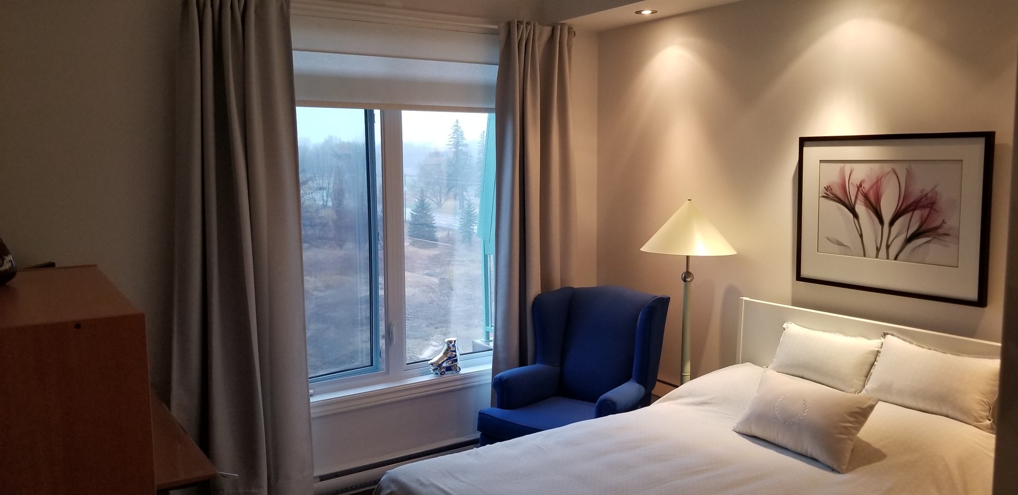 2 Bedrooms, 2 Bathrooms Château Cartier Golf Course Executive Condo for Sale