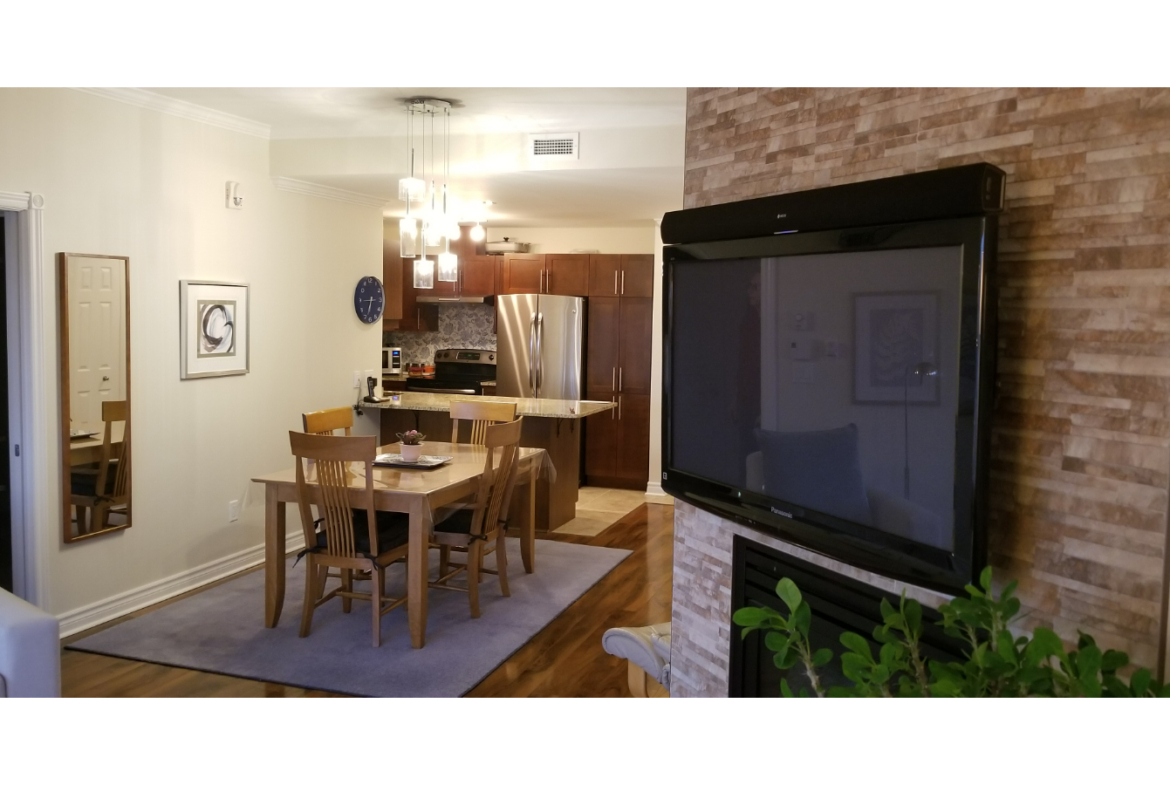 2 Bedrooms, 2 Bathrooms Château Cartier Golf Course Executive Condo for Sale