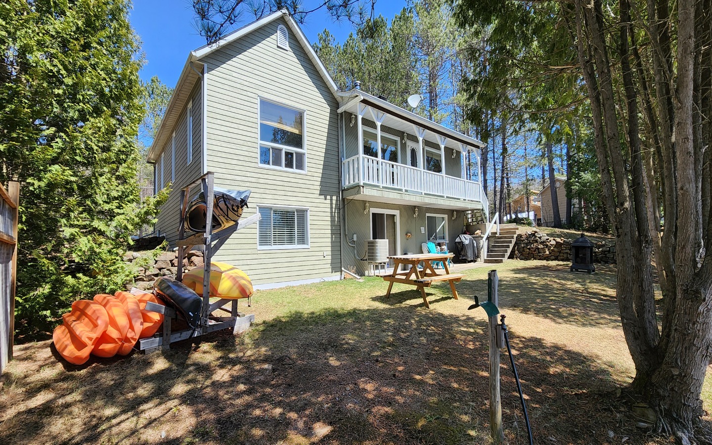 ⭐⭐ TURNKEY WATERFRONT GETAWAY FOR SALE ⭐⭐ SWIM FISH BOAT GOLF HIKE