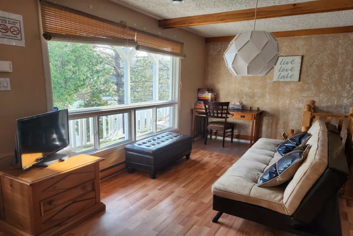 ⭐⭐ TURNKEY WATERFRONT GETAWAY FOR SALE ⭐⭐ SWIM FISH BOAT GOLF HIKE