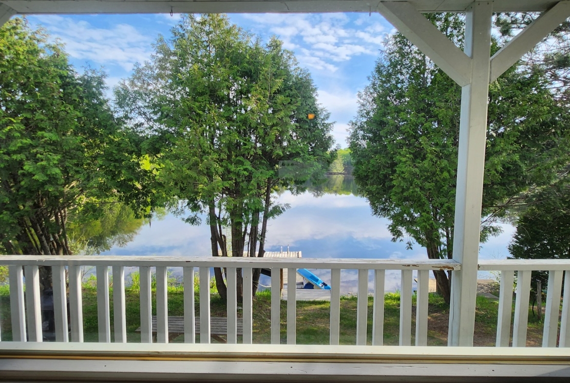 ⭐⭐ TURNKEY WATERFRONT GETAWAY FOR SALE ⭐⭐ SWIM FISH BOAT GOLF HIKE