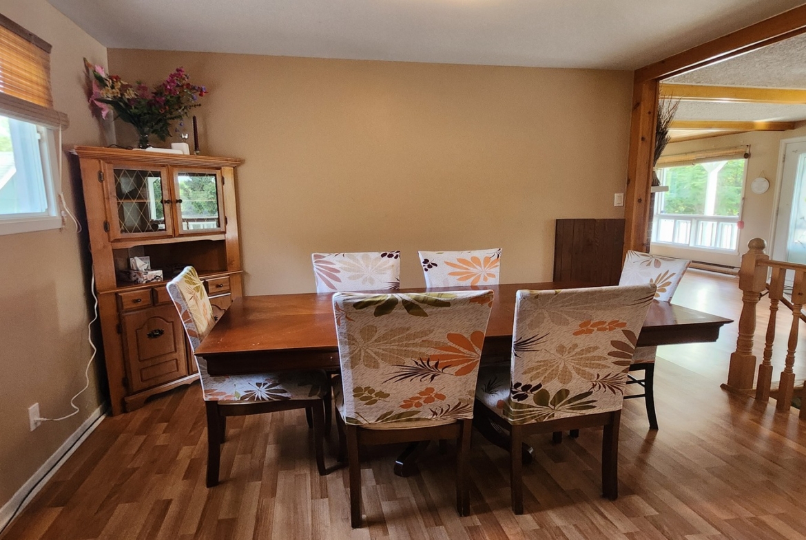 ⭐⭐ TURNKEY WATERFRONT GETAWAY FOR SALE ⭐⭐ SWIM FISH BOAT GOLF HIKE