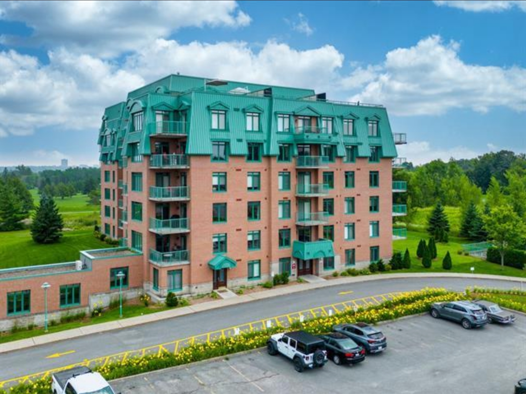 Screenshot_20240903_192208_REALTORca 1465 sqft Golf Course Executive Condo for Sale in Château Cartier – 2 Bedrooms, 2 Bathrooms