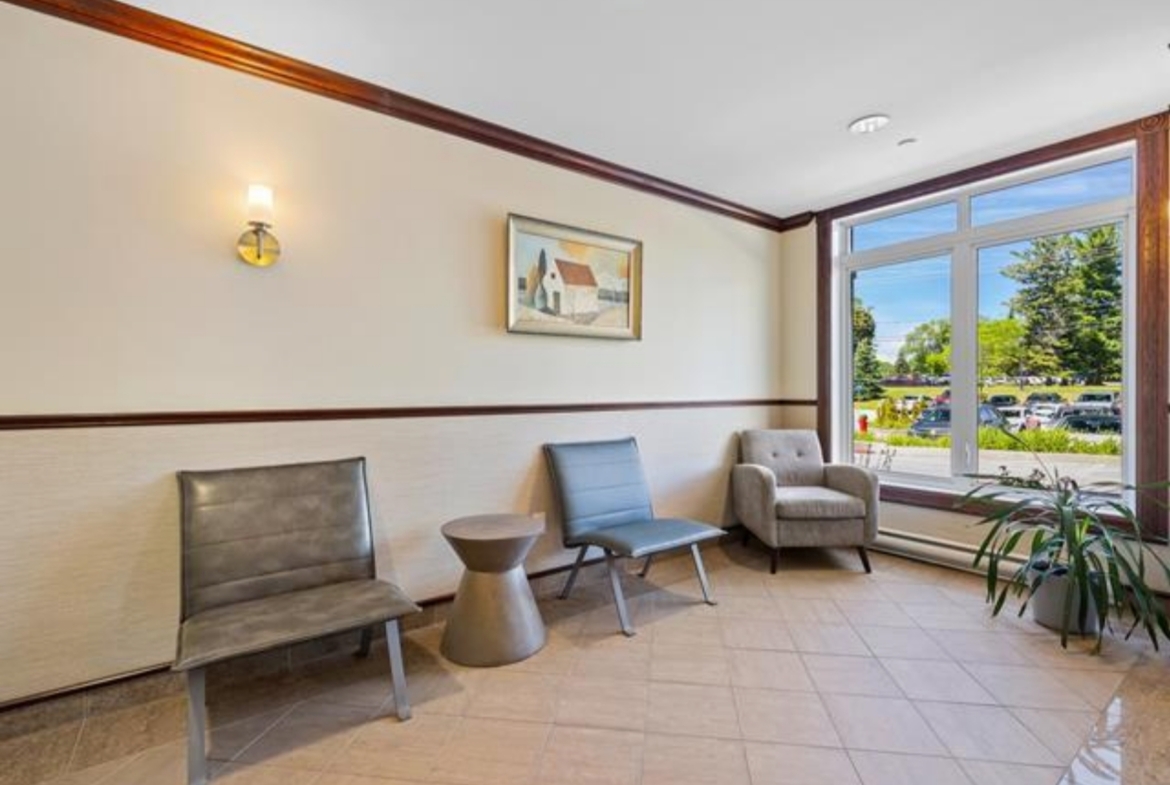 1465 sqft Golf Course Executive Condo for Sale in Château Cartier – 2 Bedrooms, 2 Bathrooms